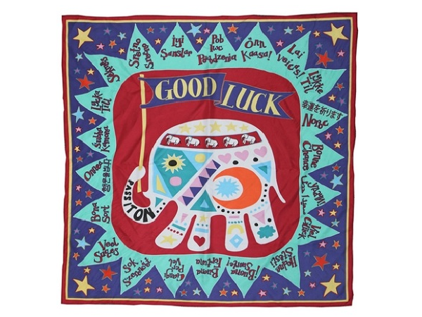 LUSH_Knot Wrap_LUCKY
