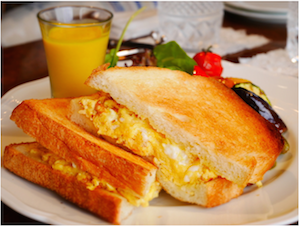 マリベル ニューヨーク自由が丘店パンケーキを食べる10