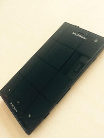 「クリスタルガード・グラスアーマー」スマホ液晶