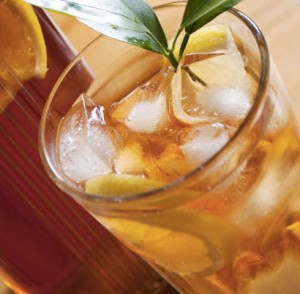 ミランダカー愛飲の”KOMBUCHA”の美容効果がスゴい!