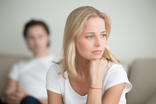やりすぎはNG!「愛を感じるヤキモチ」と「逃げたくなる嫉妬」の違いとは?1画像