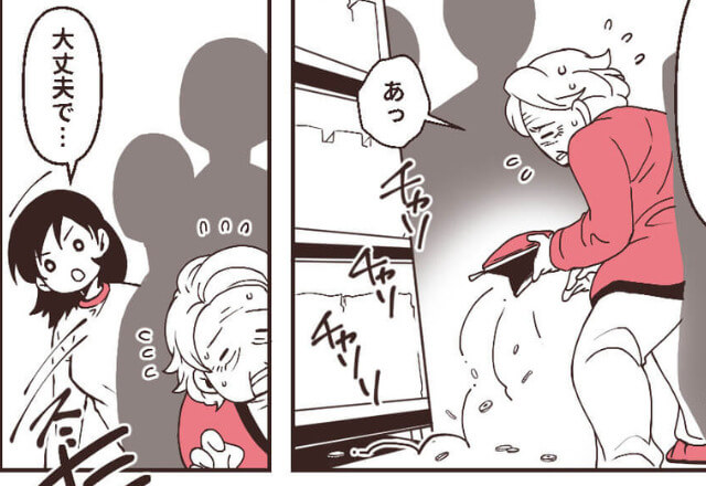 『娘よ、素晴らしい…！』レジの列に並んでいると、おばあさんがお金を落としてしまう…⇒次の瞬間、娘の“頼もしい姿”に感激…！