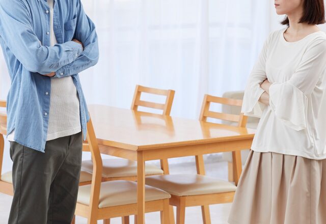 パート妻を見下し“ネチネチ攻撃”する夫。しかし「プツン」妻の怒りに火がついた途端、夫の顔が真っ赤に…！？
